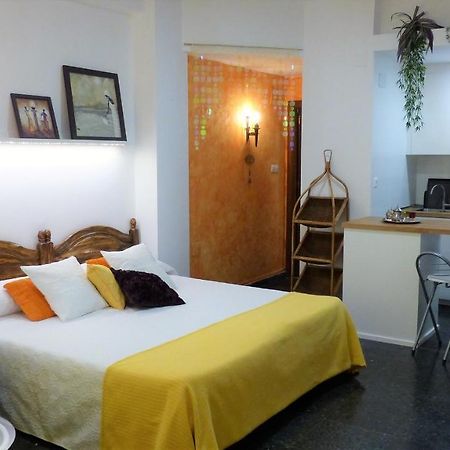 Estudio Con Encanto En La Carihuela Torremolinos Exteriör bild